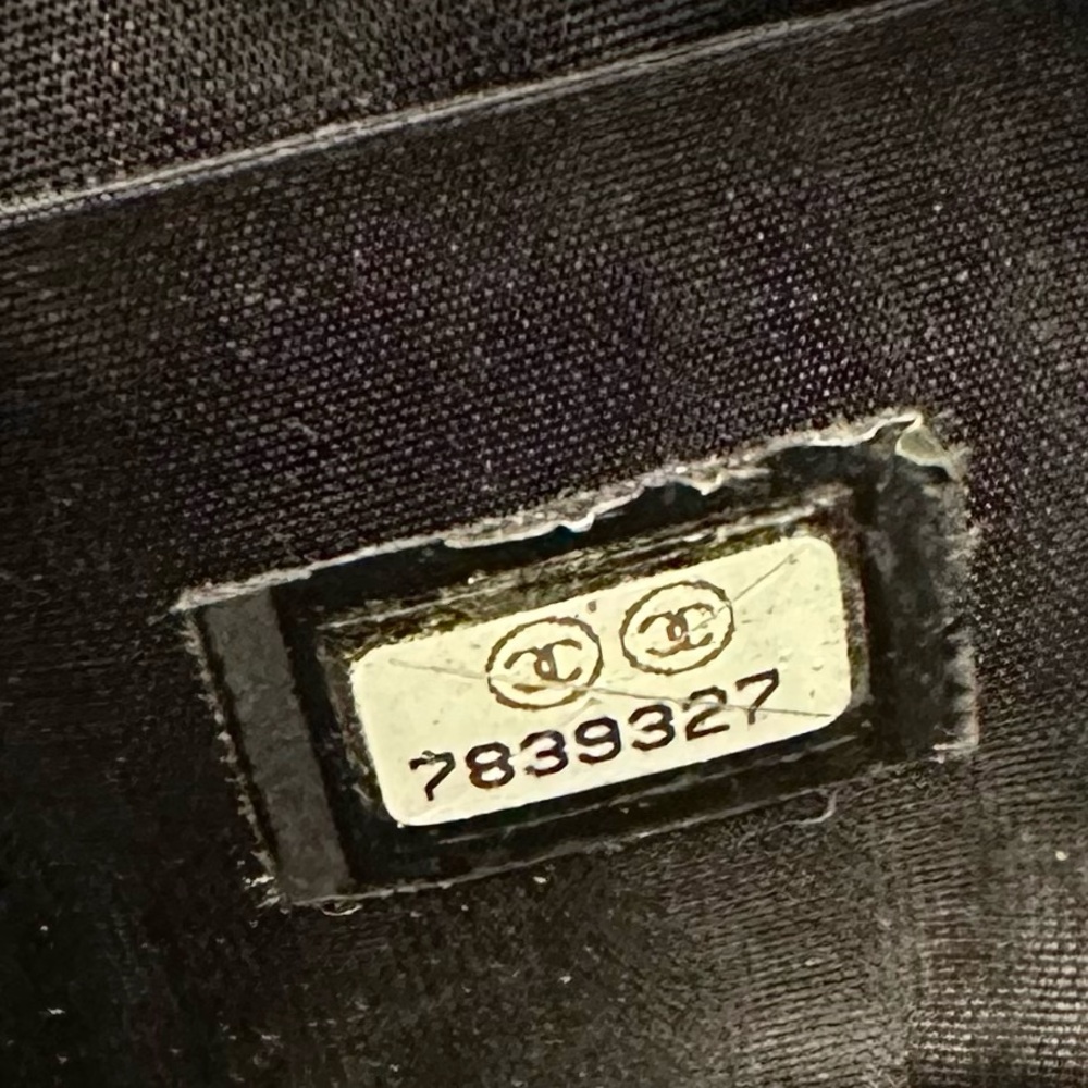 CHANEL Long Zip Wallet Caviar - Picture 8 of 10